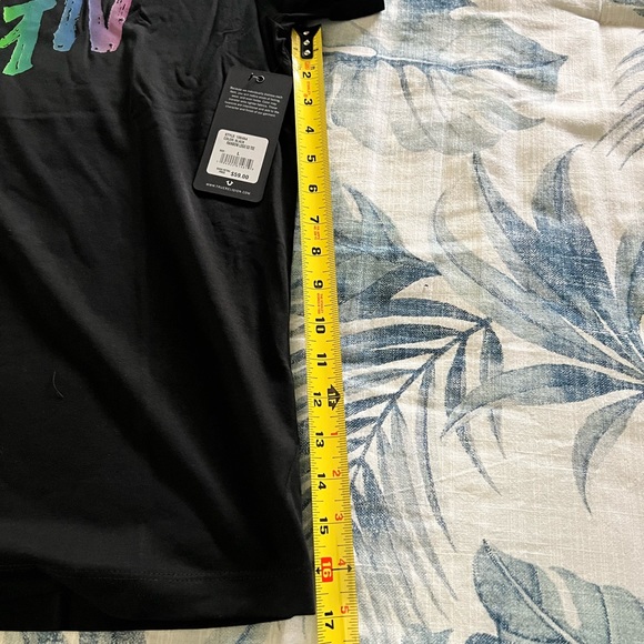 True Religion T-shirt Size Large - Picture 6 of 7